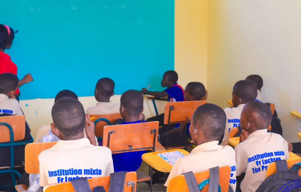 Une école de seconde chance pour les enfants de la rue
